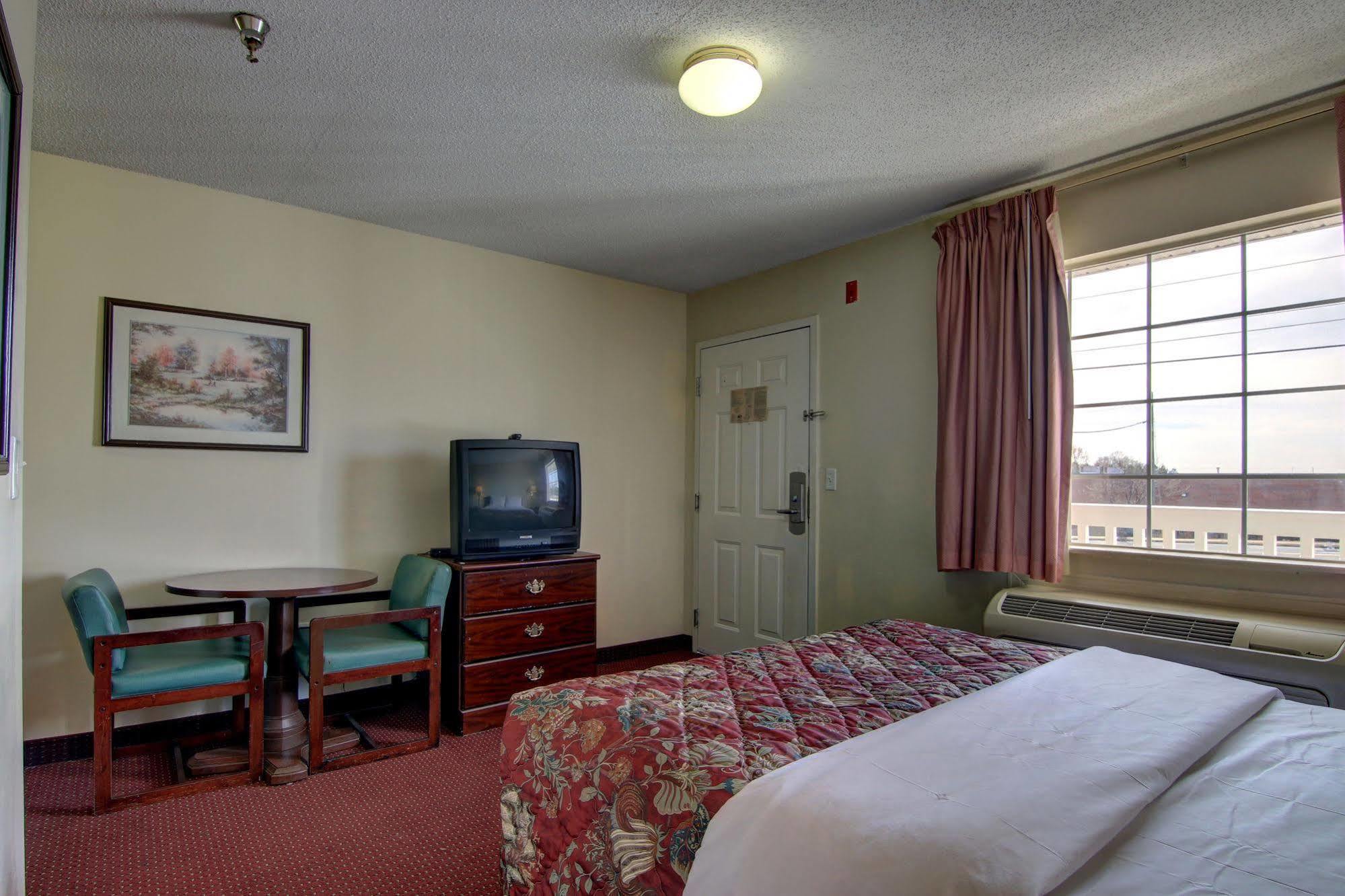 Intown Suites Extended Stay Atlanta Ga - ซูวานี ภายนอก รูปภาพ